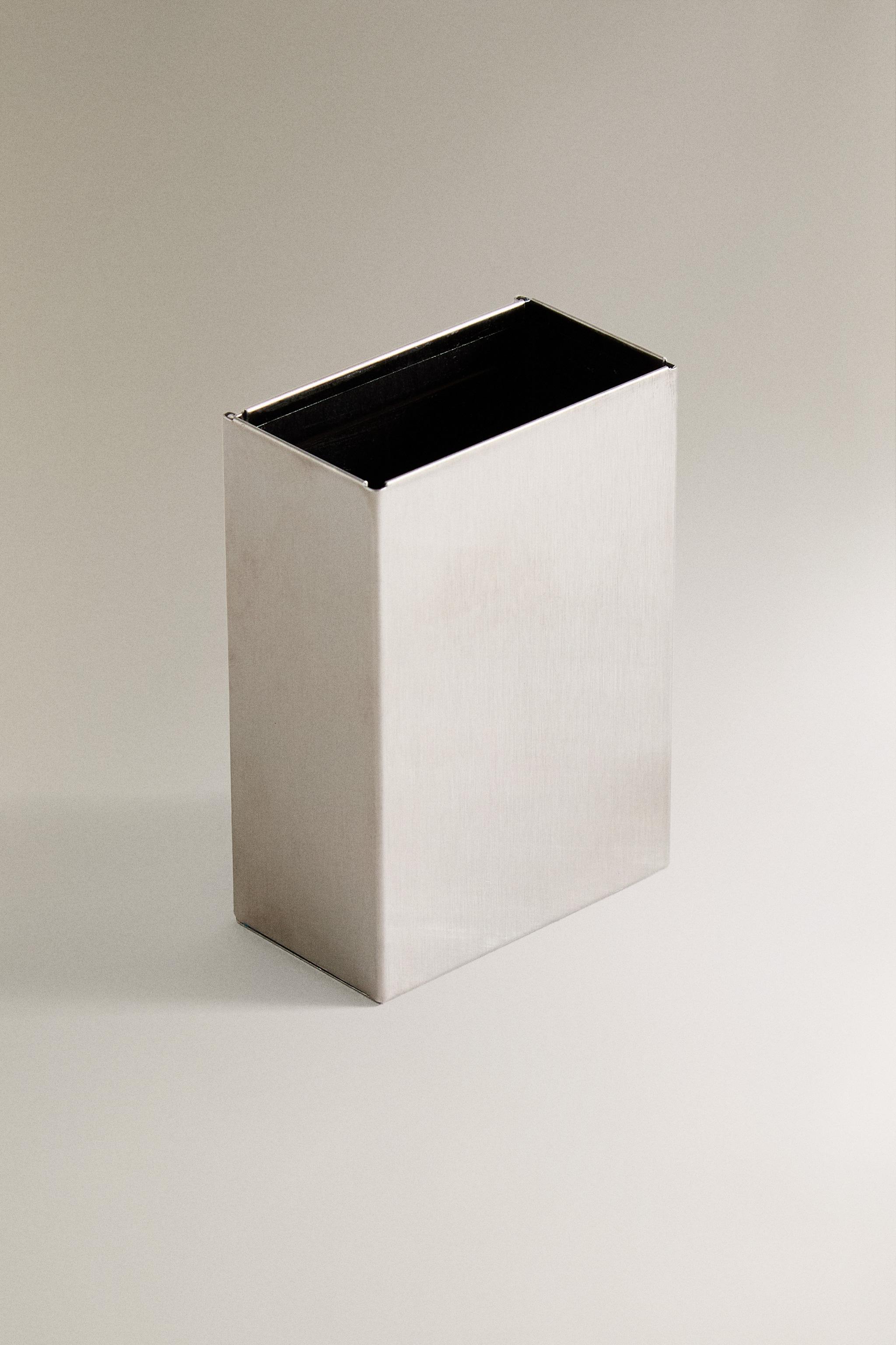 MAGNETIC STAINLESS STEEL PENCIL HOLDER